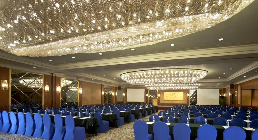 Sheraton Nanjing Kingsley Hotel & Towers Exterior foto